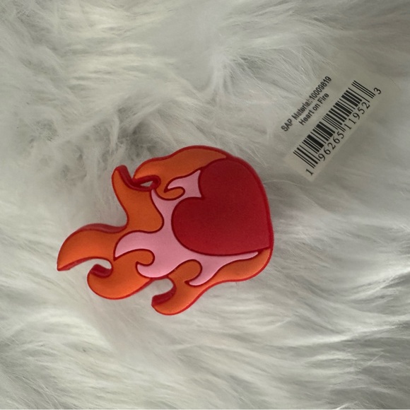 Heart on Fire Jibbitz Charm - Picture 1 of 1